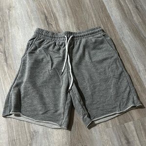 Forever21 women’s grey sweatpants shorts 🤍